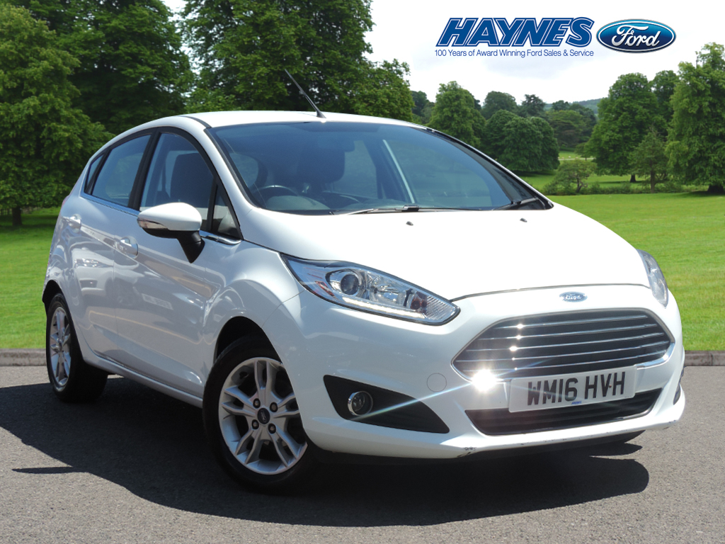 Used 2016 Ford FIESTA HATCHBACK Zetec Heated Front Windscreen