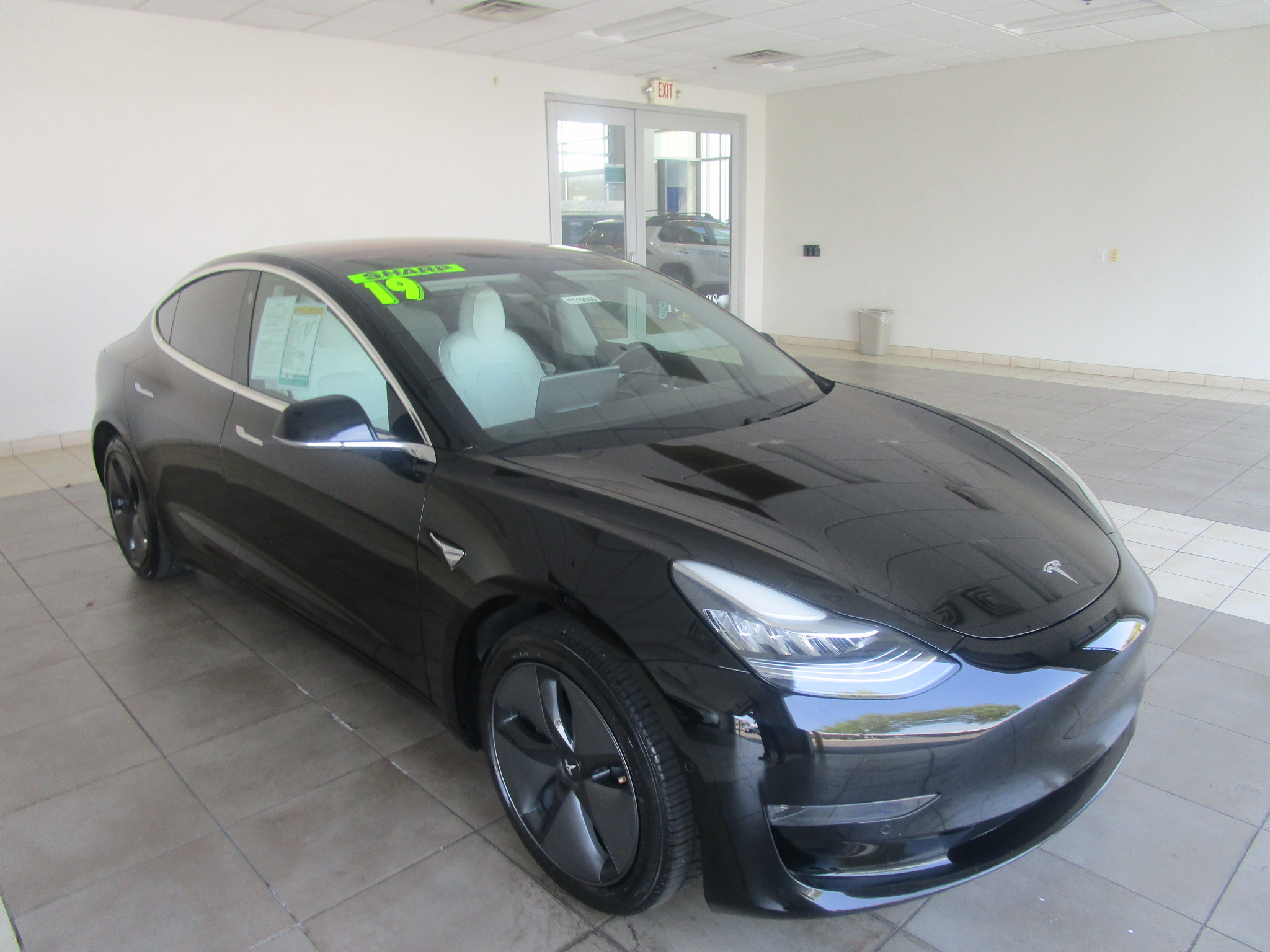 Used 2019 Tesla Model 3  with VIN 5YJ3E1EA5KF302166 for sale in Visalia, CA