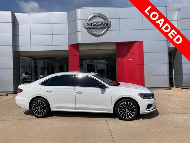 2022 Volkswagen Passat 2.0T Limited Edition Auto