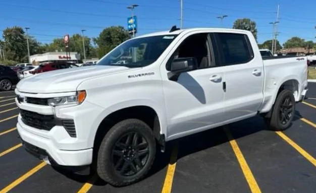 2025 Chevrolet Silverado 1500 4WD Crew Cab 147" RST