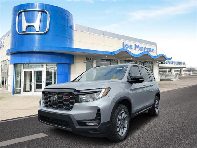 View vehicle photo 2