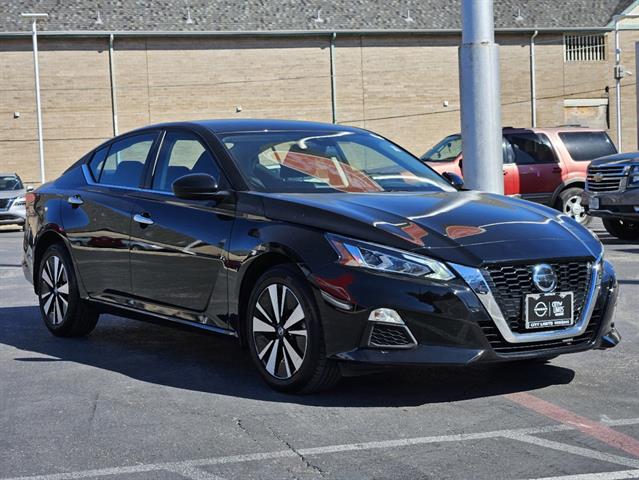 2021 Nissan Altima 2.5 SV 2