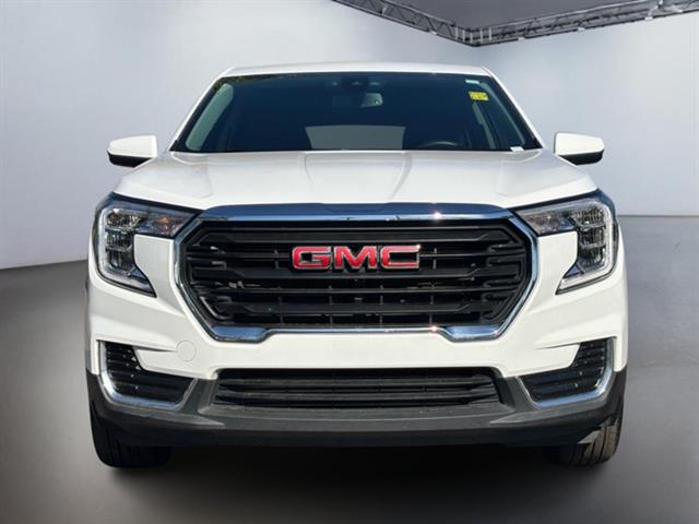 2024 GMC Terrain SLE 7