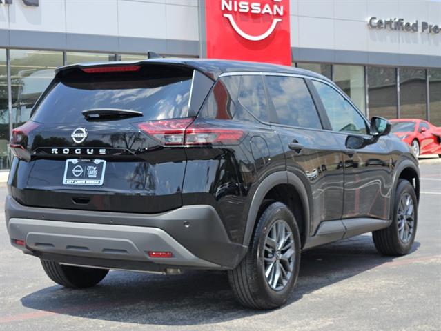 2023 Nissan Rogue S 4