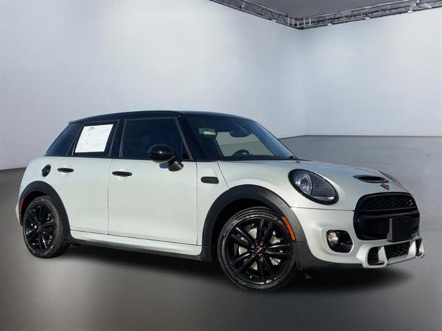 2019 MINI Hardtop 4 Door Cooper S 2