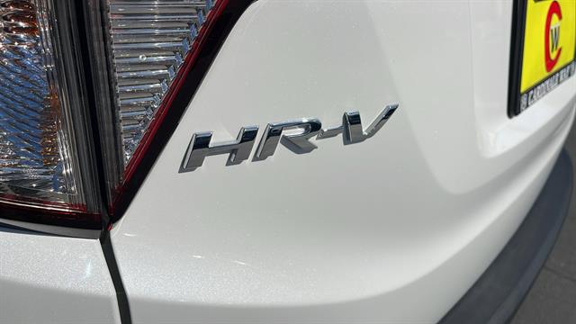 2021 Honda HR-V LX 28