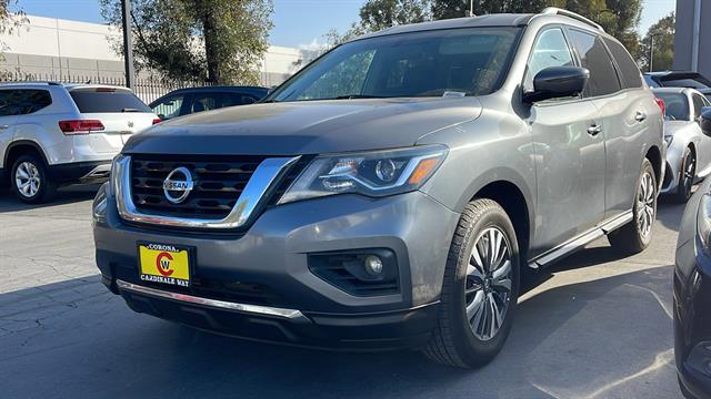 2020 Nissan Pathfinder SL 5