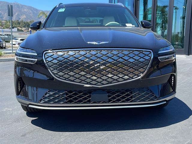 2025 Genesis Electrified GV70 Advanced 4