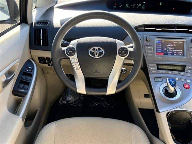 2012 Toyota Prius Base 4dr Hatchback 13