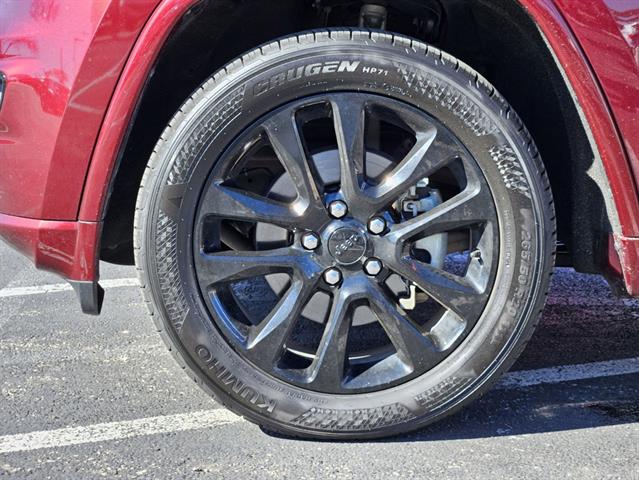 2020 Jeep Grand Cherokee Altitude 8