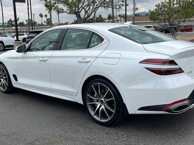 2025 Genesis G70 2.5T Standard 11