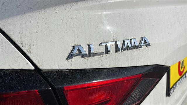 2022 Nissan Altima 2.5 SR 6