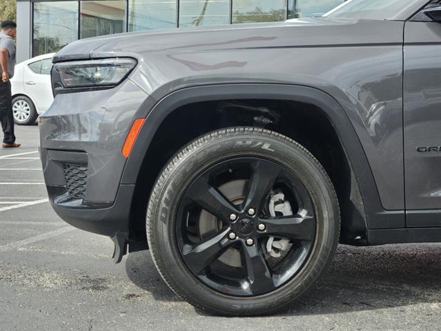 2023 Jeep Grand Cherokee L Altitude 7