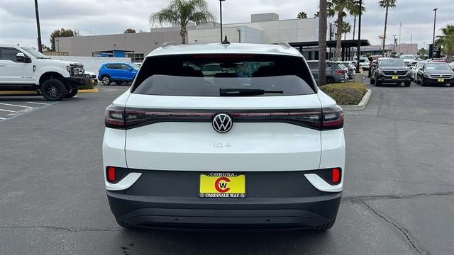 2024 Volkswagen ID.4 S 10