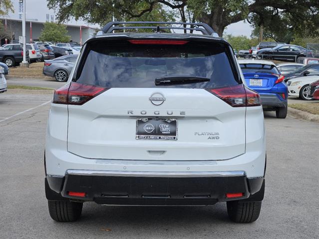 2025 Nissan Rogue Platinum 4