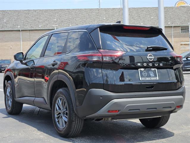 2023 Nissan Rogue S 3