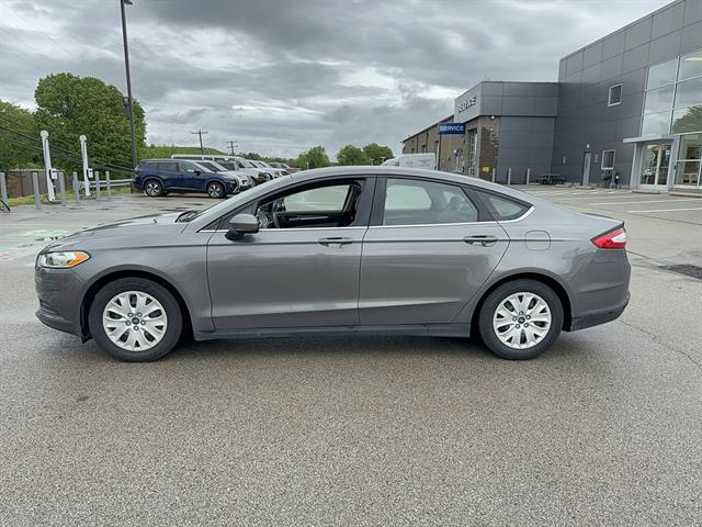 View vehicle photo 2