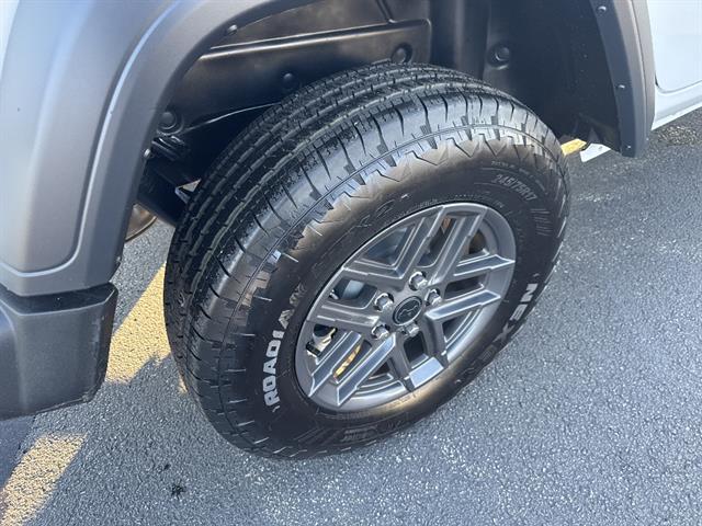 View vehicle photo 7