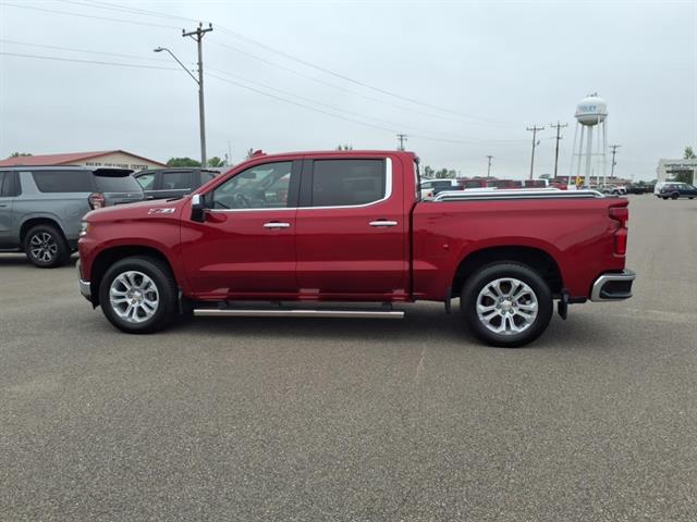 View vehicle photo 7