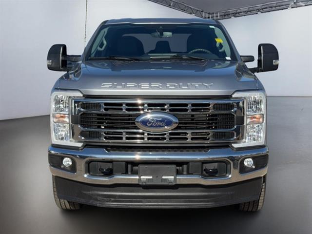 2023 Ford Super Duty F-250 SRW XLT 6