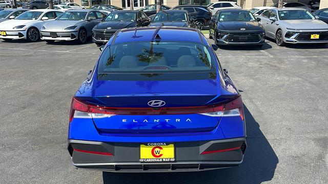 2024 Hyundai Elantra SEL 8