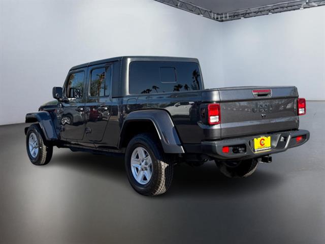 2021 Jeep Gladiator Sport S 9