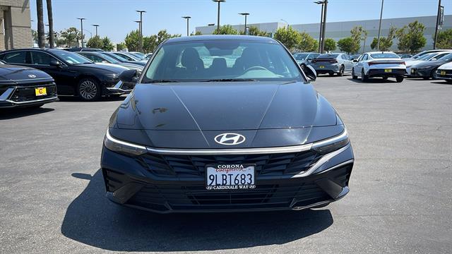 2024 Hyundai Elantra SE 13