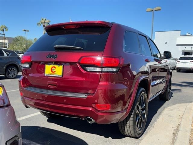 2020 Jeep Grand Cherokee 4x2 Laredo 4dr SUV 3