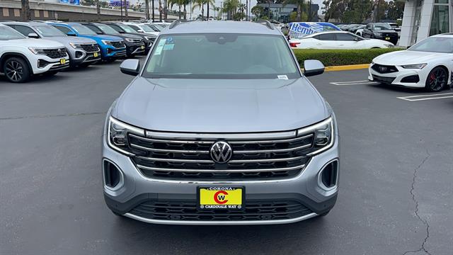 2024 Volkswagen Atlas SE 2