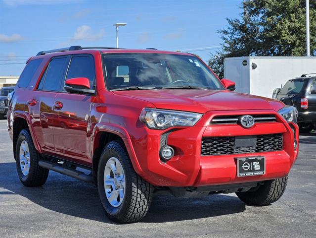 2022 Toyota 4Runner SR5 Premium 2