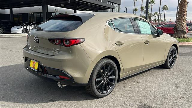 2024 Mazda Mazda3 Hatchback 2.5 Carbon Turbo 7