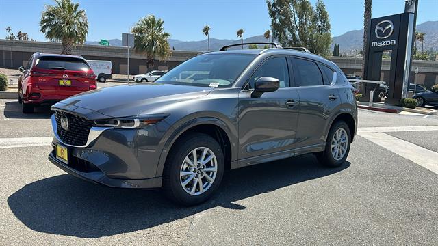 2025 Mazda CX-5 2.5 S Preferred Package 4