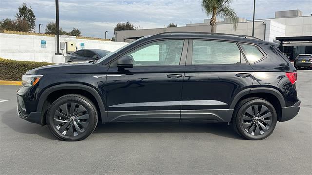 2023 Volkswagen Taos 1.5T S 12