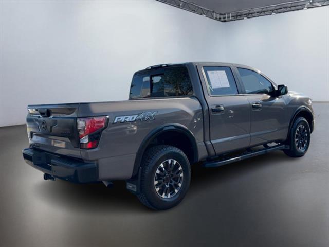 2021 Nissan Titan PRO-4X 4