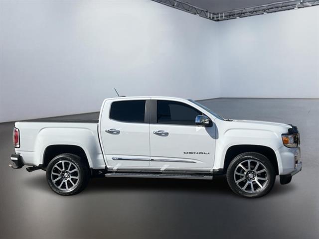 2022 GMC Canyon Denali 3