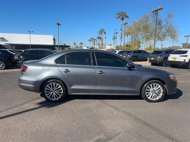 2016 Volkswagen Jetta Sedan 1.8T SEL Premium PZEV 9