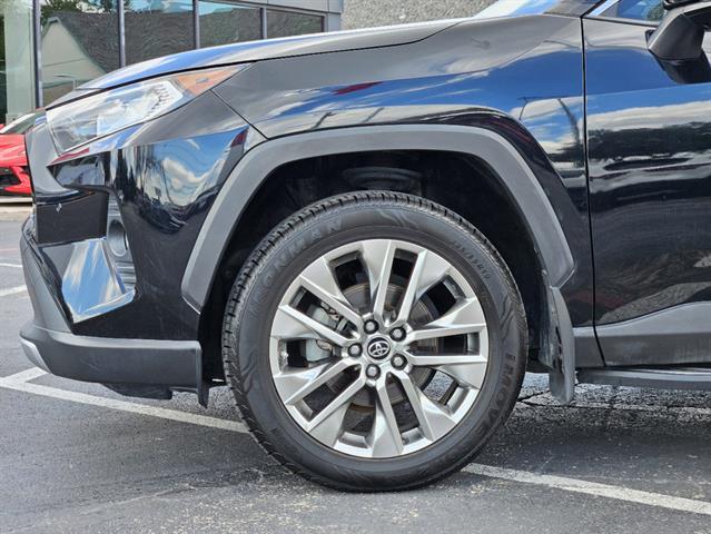 2019 Toyota RAV4 Limited 7