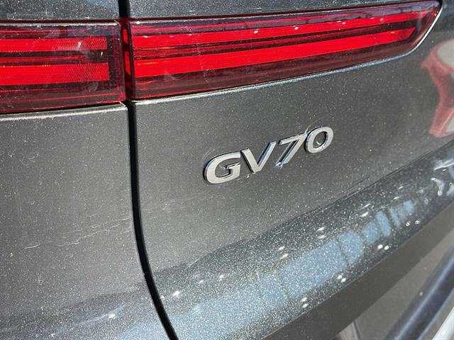 2025 Genesis Electrified GV70 Advanced 30