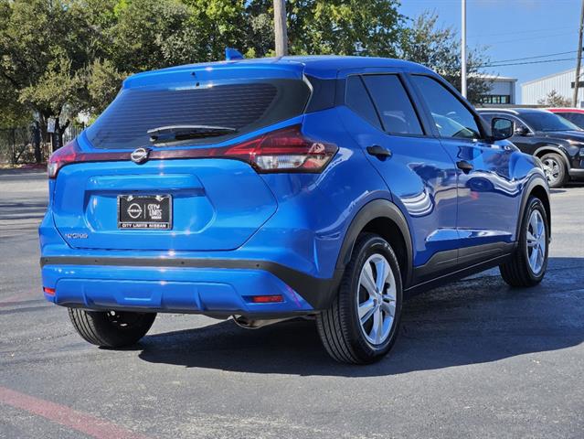 2022 Nissan Kicks S 5