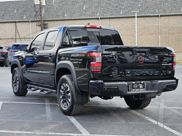 2023 Nissan Frontier PRO-4X 3