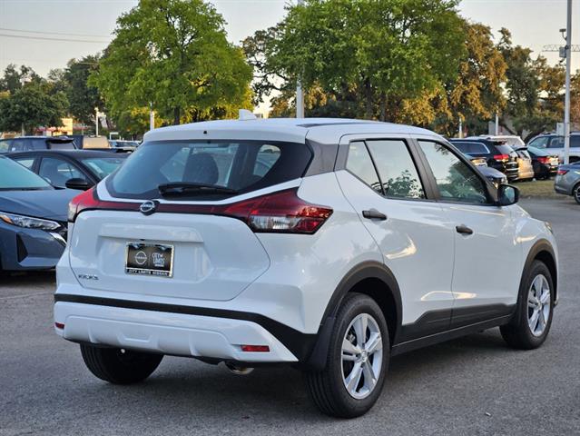 2024 Nissan Kicks S 5