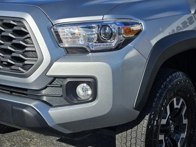 2023 Toyota Tacoma 4WD TRD Off Road 5