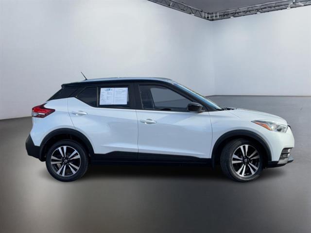 2019 Nissan Kicks SV 3