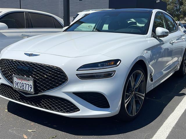 2024 Genesis G70 2.5T Standard 3