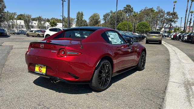 2024 Mazda MX-5 Miata RF Club 8