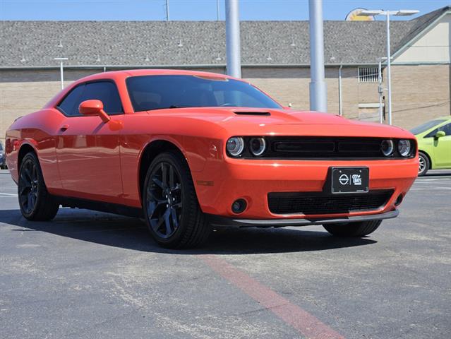 2023 Dodge Challenger SXT 2