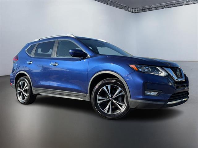 2020 Nissan Rogue SV 2