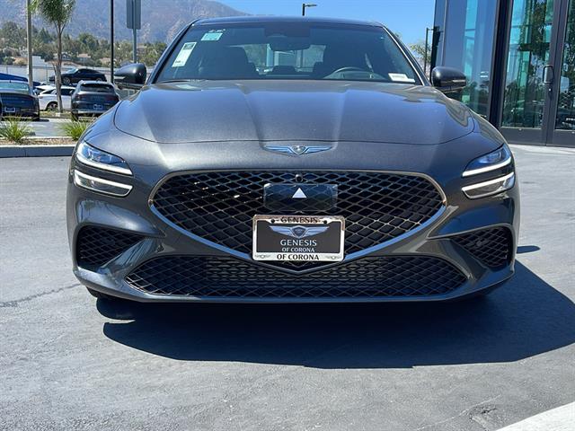 2025 Genesis G70 3.3T RWD Sport Advanced 4