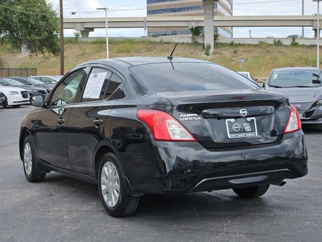 2018 Nissan Versa Sedan S 5