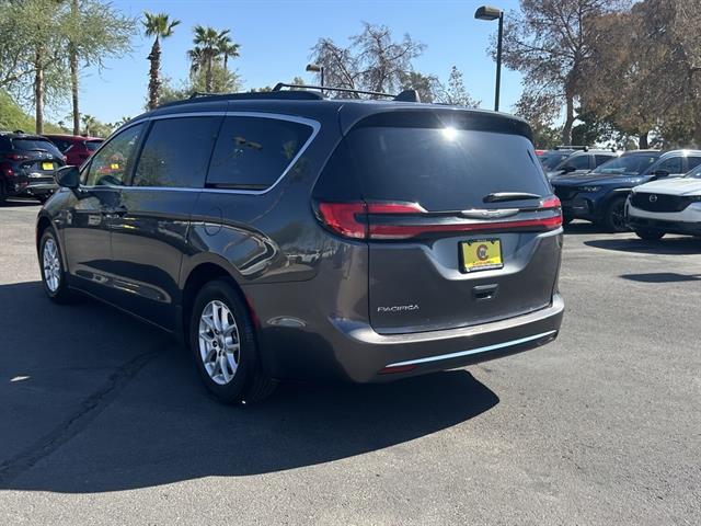 2022 Chrysler Pacifica Touring L 5